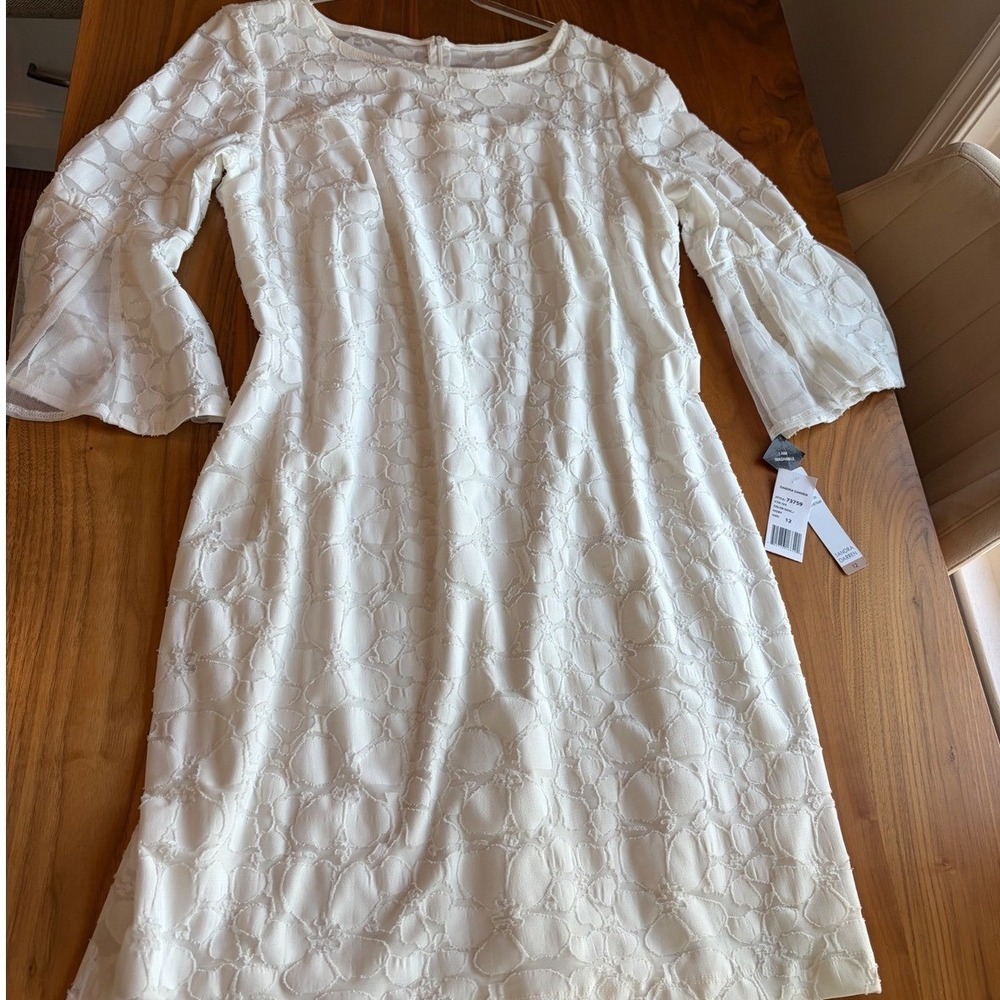Sandra Darren Bell Sleeve Dress Womens 12 Ivory Embroidered Floral Shift Bride - Picture 2 of 6